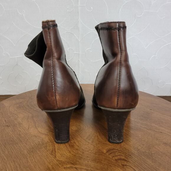 Joan David Circa 365  Women's Ankle Boots 9.5 Black Fabric & Leather Pointed Toe - Picture 4 of 8